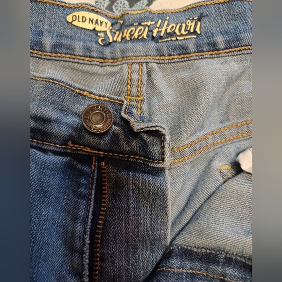 An Old Navy Light Blue Flare Sweet Heart Denim Jeans - Picture 6 of 6
